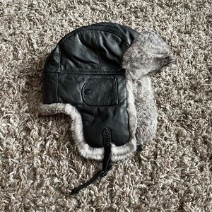 Paul Leinburd crown cap- New!